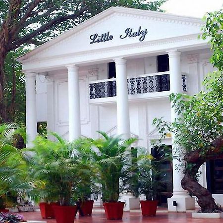 Little Italy Calangute Exterior foto